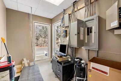 103 Stiles Rd, Salem, NH 03079 - Photo 10