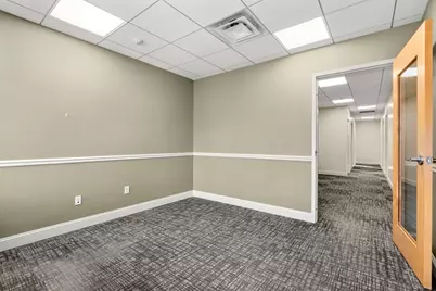 103 Stiles Rd, Salem, NH 03079 - Photo 8