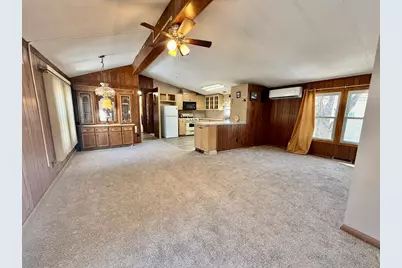 141 Edbert St, Chicopee, MA 01020 - Photo 8