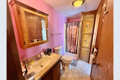 141 Edbert St, Chicopee, MA 01020 - Photo 18