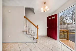 12 Horton Ln, Billerica, MA 01821 - Photo 2