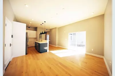 60 Cross St E #219, Somerville, MA 02145 - Photo 2