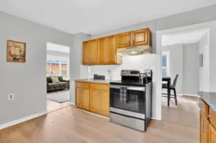 64 Berkshire Ave, Springfield, MA 01109 - Photo 14