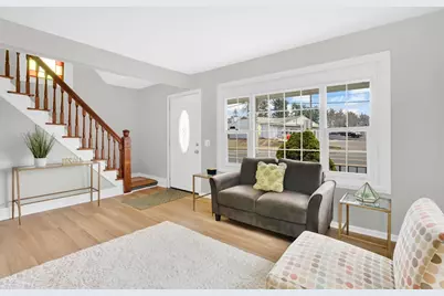 64 Berkshire Ave, Springfield, MA 01109 - Photo 6