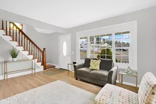 64 Berkshire Ave, Springfield, MA 01109 - Photo 6