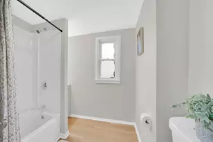 64 Berkshire Ave, Springfield, MA 01109 - Photo 10