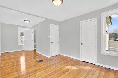 64 Berkshire Ave, Springfield, MA 01109 - Photo 22