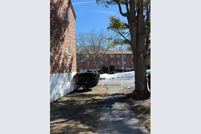 32 Westgate Rd #6, Boston, MA 02132 - Photo 12