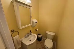 208 Holland St, Somerville, MA 02144 - Photo 28