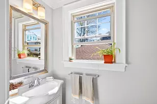 3 Rosemere Ct, Boston, MA 02131 - Photo 16