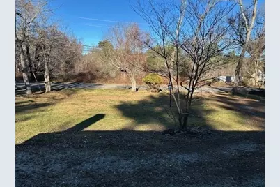 143 Plympton St, Middleborough, MA 02346 - Photo 4