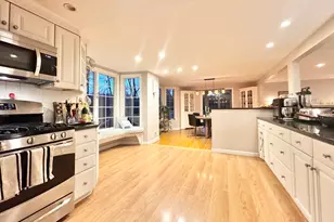 11 Tophet Rd, Lynnfield, MA 01940 - Photo 2