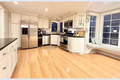 11 Tophet Road, Lynnfield, MA 01940 - Photo 4