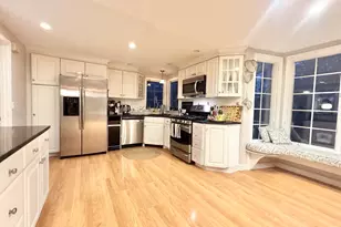 11 Tophet Rd, Lynnfield, MA 01940 - Photo 4