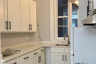 83 W Cedar St, Boston, MA 02114 - Photo 14