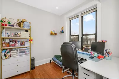 25 Bay State Rd #2, Boston, MA 02215 - Photo 12