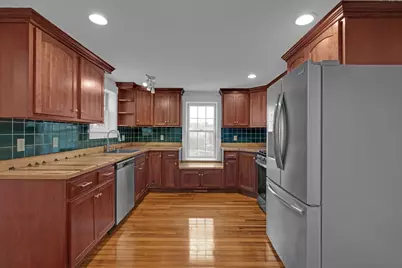 22 School St #1, Southbridge, MA 01550 - Photo 2