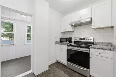 15 Waverly Ave, Everett, MA 02149 - Photo 8
