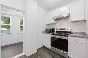 15 Waverly Ave, Everett, MA 02149 - Photo 8