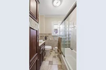 15 Waverly Ave, Everett, MA 02149 - Photo 22