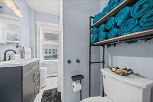 13 Regent Ave, Providence, RI 02908 - Photo 6