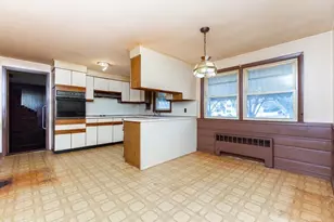 51 Pincushion Rd, Framingham, MA 01702 - Photo 6