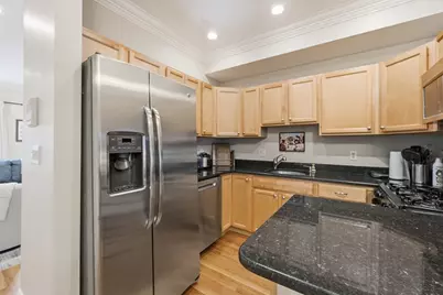 301-303 Bolton St #1, Boston, MA 02127 - Photo 8
