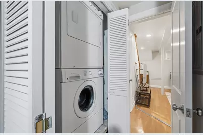 301-303 Bolton St #1, Boston, MA 02127 - Photo 30