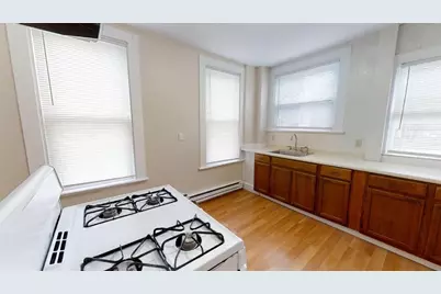 33 Bellingham St #2, Chelsea, MA 02150 - Photo 2