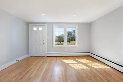 14 Sharon Dr, Falmouth, MA 02536 - Photo 8