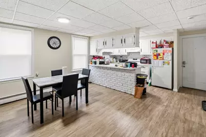 61 Cohasset St, Worcester, MA 01604 - Photo 6