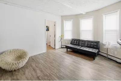 61 Cohasset St, Worcester, MA 01604 - Photo 8