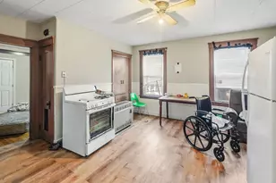 61 Cohasset St, Worcester, MA 01604 - Photo 14