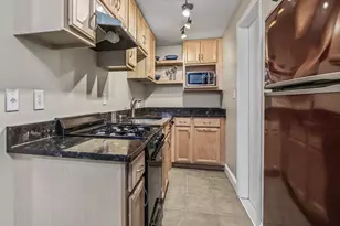 64 Commonwealth, Boston, MA 02116 - Photo 10