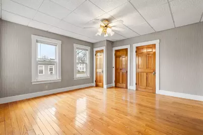 211 Lincoln St, Marlborough, MA 01752 - Photo 12