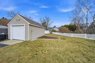 22 Black Rock, Melrose, MA 02176 - Photo 26