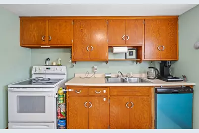 18 Mount Carmel St, Fitchburg, MA 01420 - Photo 12