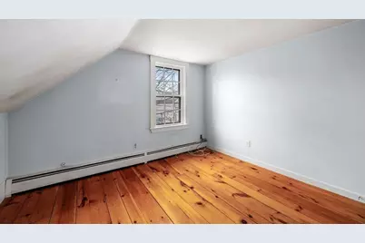 54 Rowland St, Marblehead, MA 01945 - Photo 24