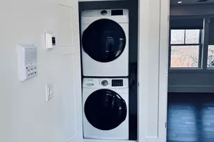 10 Spring Garden St, Boston, MA 02125 - Photo 8