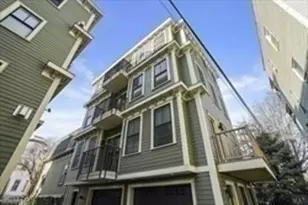 10 Spring Garden St, Boston, MA 02125 - Photo 16