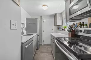 37 Sackville St, Boston, MA 02129 - Photo 4