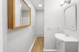 10 Ellsworth St, Worcester, MA 01610 - Photo 28