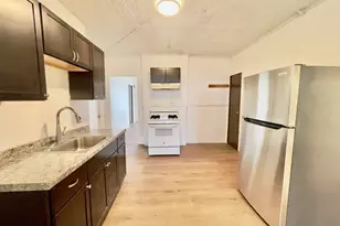 650 High St, Holyoke, MA 01040 - Photo 1