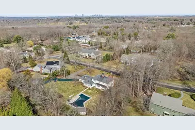 23 Parkwood Dr, Milton, MA 02186 - Photo 4