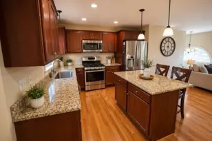 124 N Walker St, Taunton, MA 02780 - Photo 4