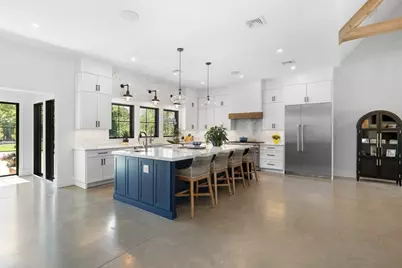 195 Lincoln Rd, Walpole, MA 02081 - Photo 2