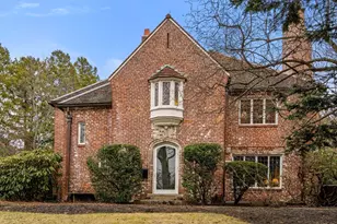 8 Penniman Rd, Brookline, MA 02445 - Photo 2