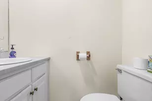 111 Brigham St, Hudson, MA 01749 - Photo 8