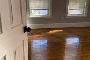 22 Downer Ave, Boston, MA 02125 - Photo 4