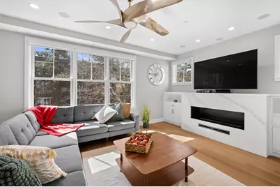 59 Auburn St #2, Brookline, MA 02446 - Photo 2